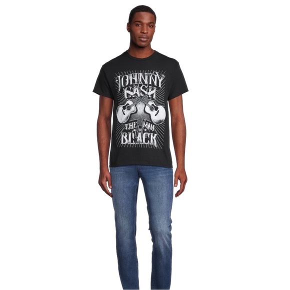 Johnny Cash Men's Man in Black Graphic Tee with Short Sleeves - Picture 4 of 6